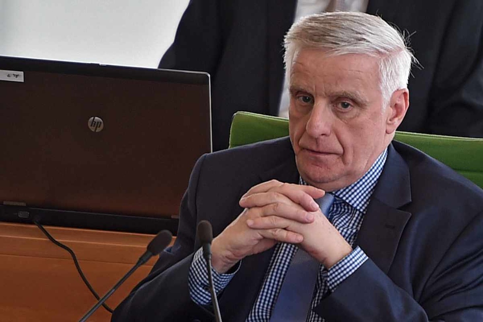 Thomas Colditz (63, CDU), Ortsvorsteher von Aue-Bad Schlema, stimmte erst der 2G-Regel für Bürgerbesuche bei ihm zu - nun rudert er zurück (Archivbild).