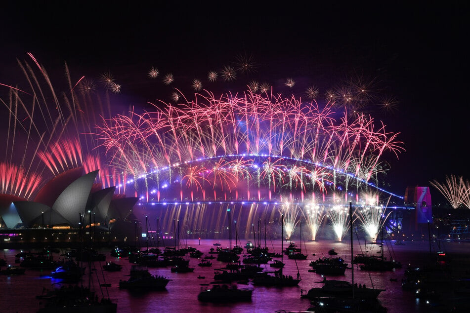 Sydney (Australien) liefert stets spektakuläre Bilder, ist aber bei weitem nicht der erste Ort, der sich im neuen Jahr wiederfindet. (Archivbild)