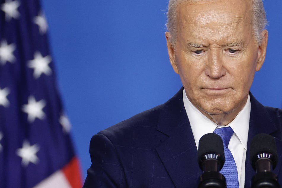 Biden hits campaign trail in Detroit as calls to quit pile up