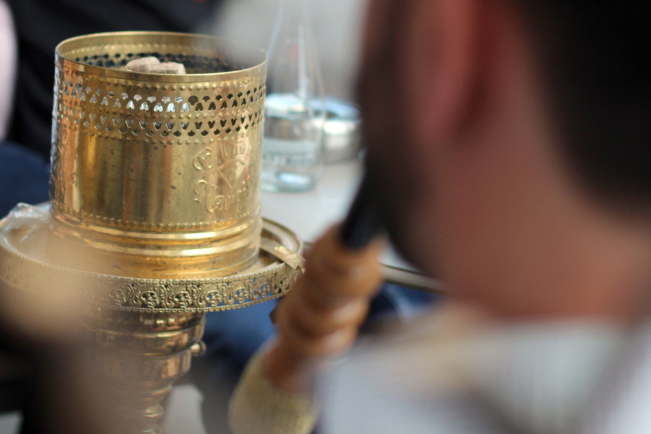 Shishas dürfen in Bars noch nicht wieder geraucht werden.