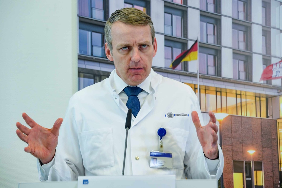 UKE-Mediziner Stefan Kluge warnt vor den Zuständen in Kliniken.