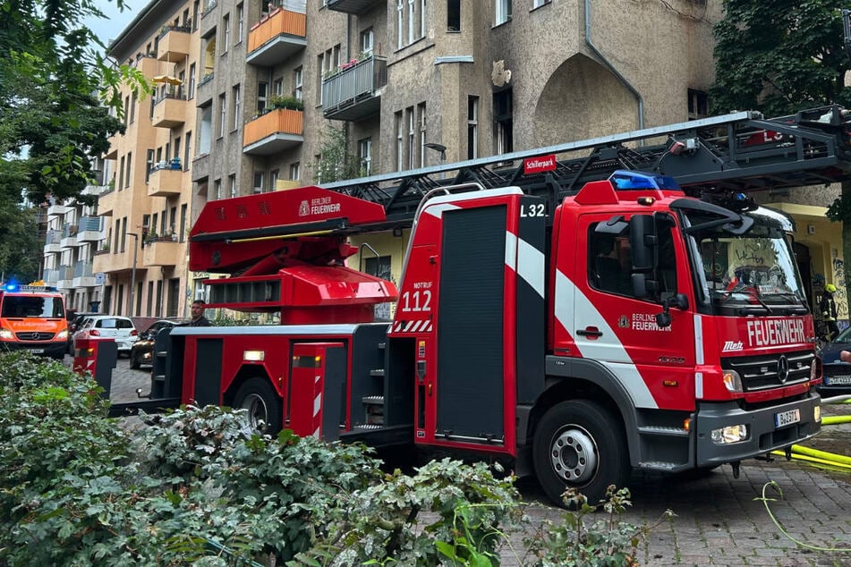 Berlin: Wohnungsbrand in Wedding: Ein Mensch verletzt
