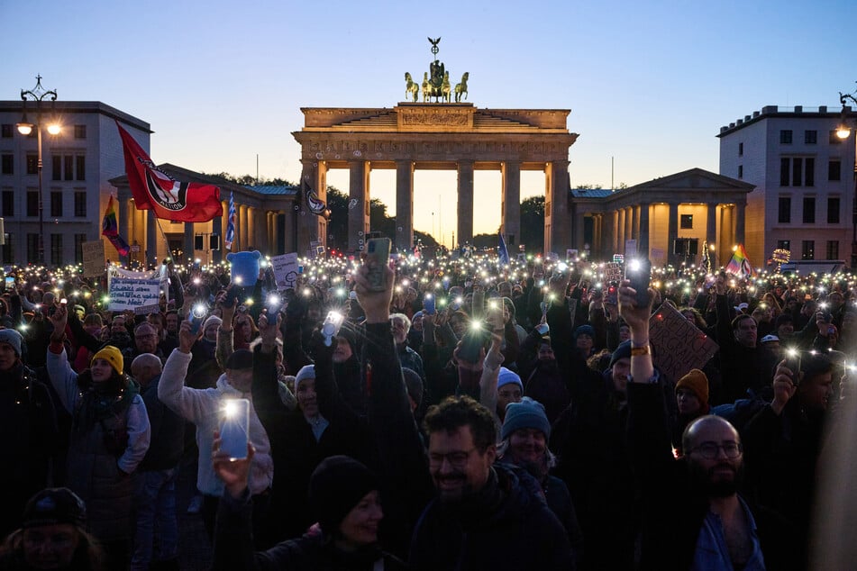 Die Polizei schätzte die Zahl auf rund 800 Demonstranten.