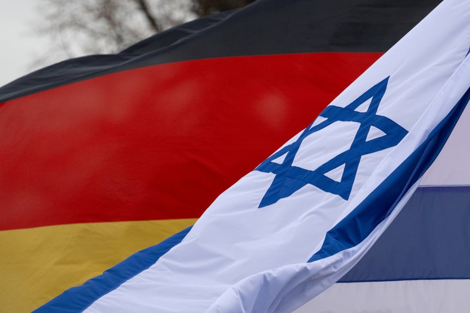 Stuttgart: Antisemitismus-Skandal: Zettel mit "F*ck Israel" bei Lieferung aus Deutschland entdeckt