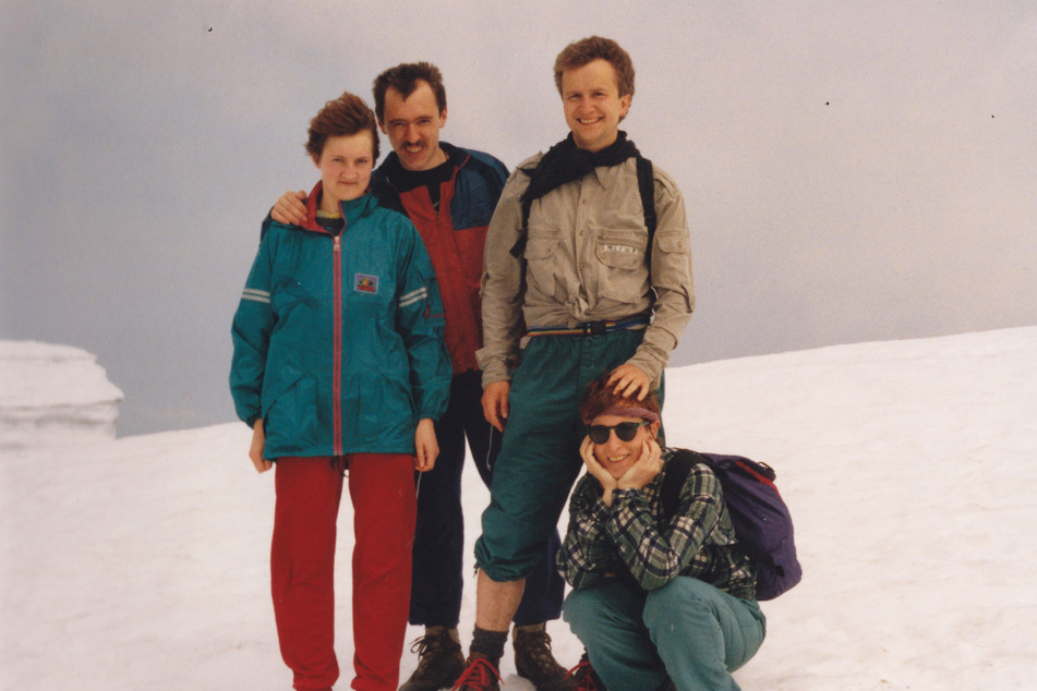 Auch die Leidenschaft fürs Bergwandern teilen die Künstler-Freunde. 1992 bestiegen sie gemeinsam mit ihren damaligen Verlobten und heutigen Ehefrauen Madelaine und Manuela den höchsten Berg Schottlands, den Ben Nevis (1345 Meter).