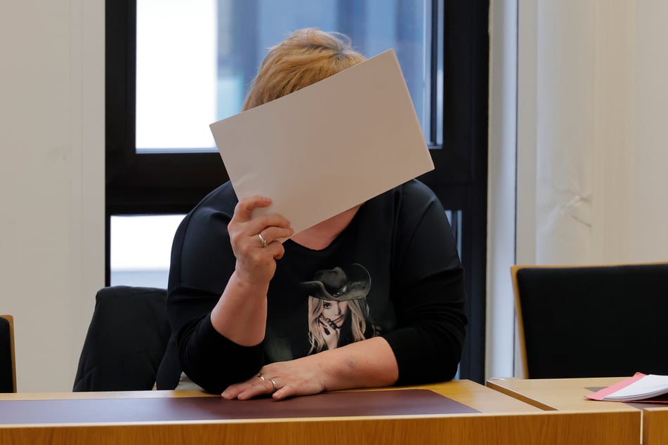 Sandra S. (53) steht wegen Geldwäsche vor Gericht.