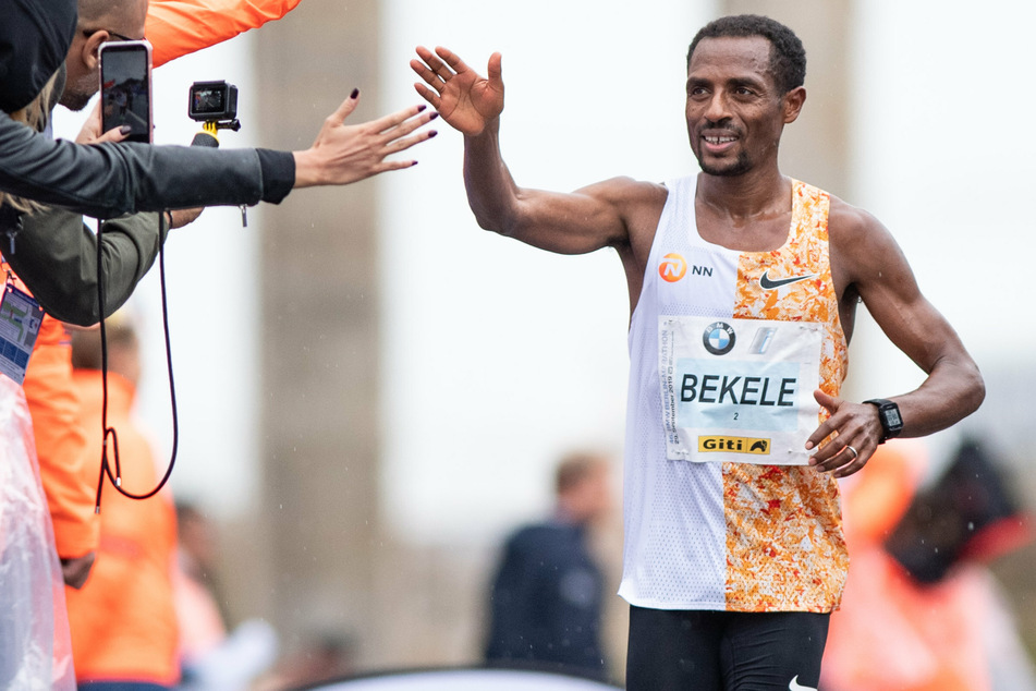 Kenenisa Bekele (39) gelang es nicht seinen dritten Sieg beim Berlin-Marathon zu holen. weil zwei Läufer schneller waren. (Symbolbild)