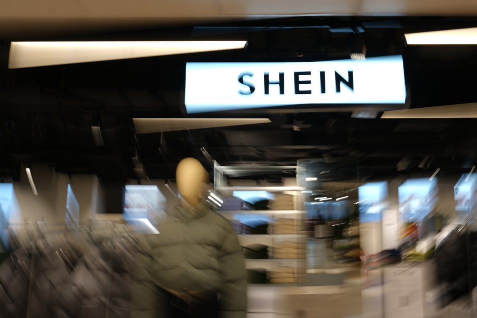 Kindliche Sexpuppen verkauft: EU-Kommission nimmt Shein ins Visier