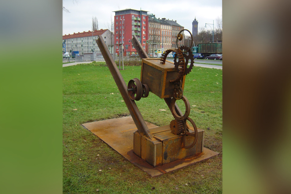 Die Skulptur "Antrieb-Auftrieb" wurde 2004 während eines Workshops hergestellt.