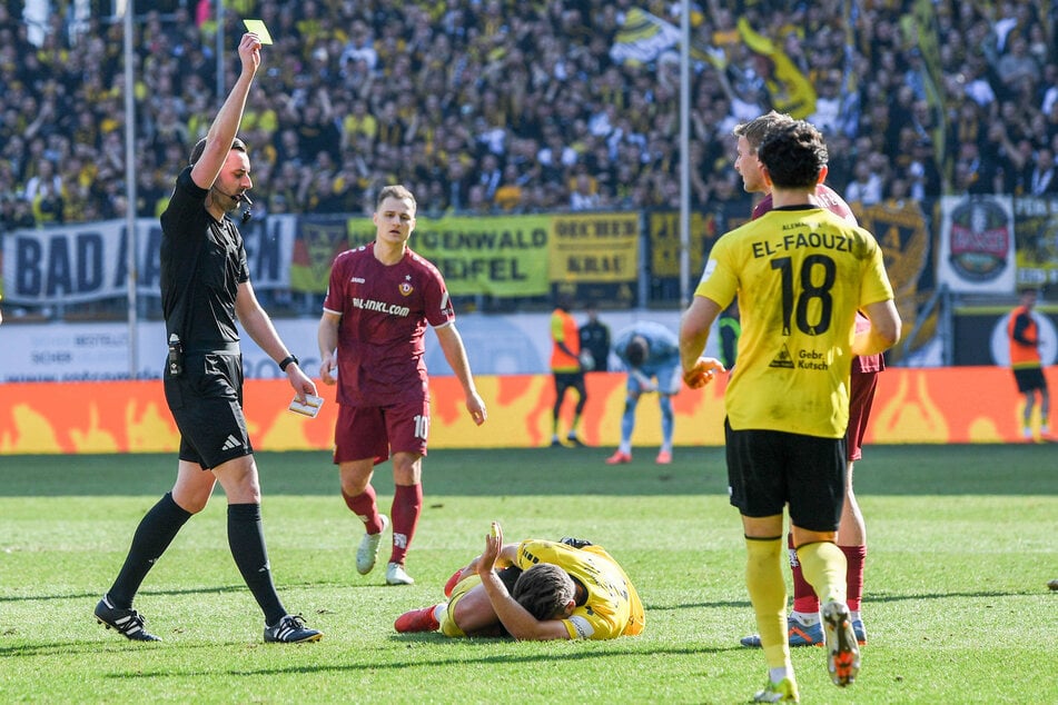 Tobias Wittmann (29, l.) pfeift heute die Partie.