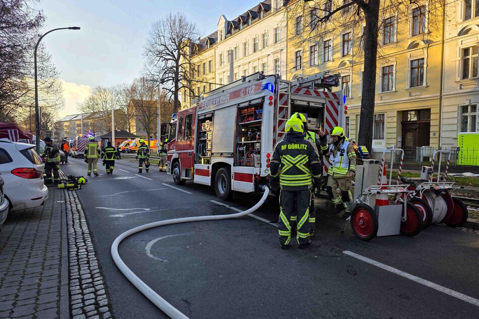 Gegen 17.30 Uhr war der Brand gelöscht.