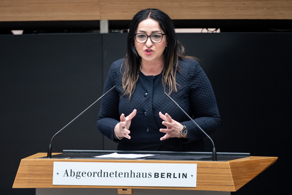 Die Corona-Teststrategie werde gerade geändert, sagte Gesundheitssenatorin Dilek Kalayci (SPD).