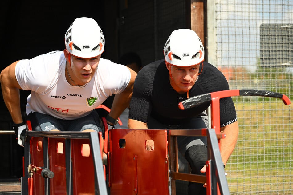 Mit Tim Becker (22, l.) hat Bob-Dominator Francesco Friedrich (35, r.) einen neuen Anschieber aus dem Hut gezaubert.