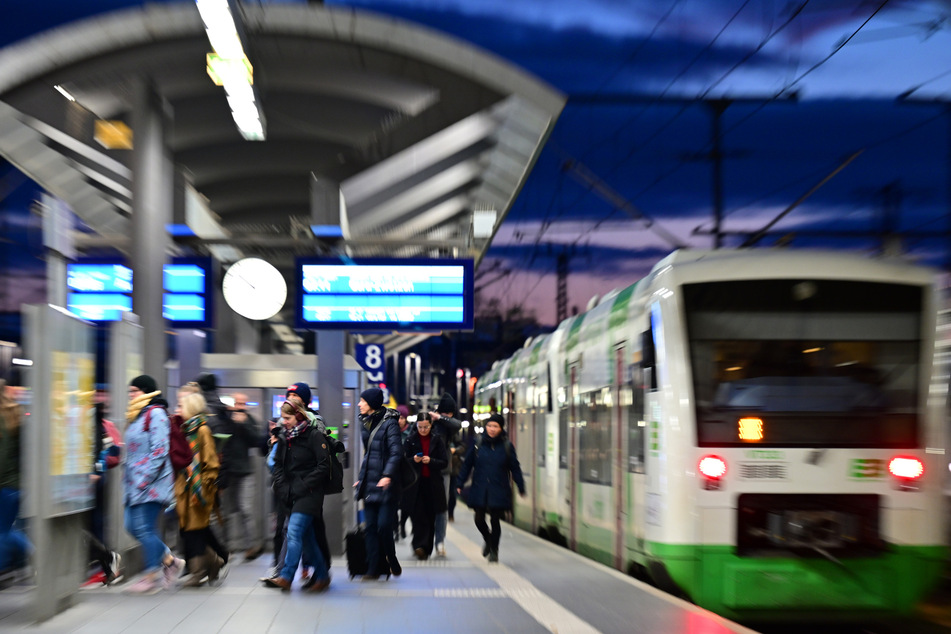 Nach der missglückten Zugreise von Grundschülern bemüht sich die Südthüringenbahn um Wiedergutmachung. (Symbolfoto)