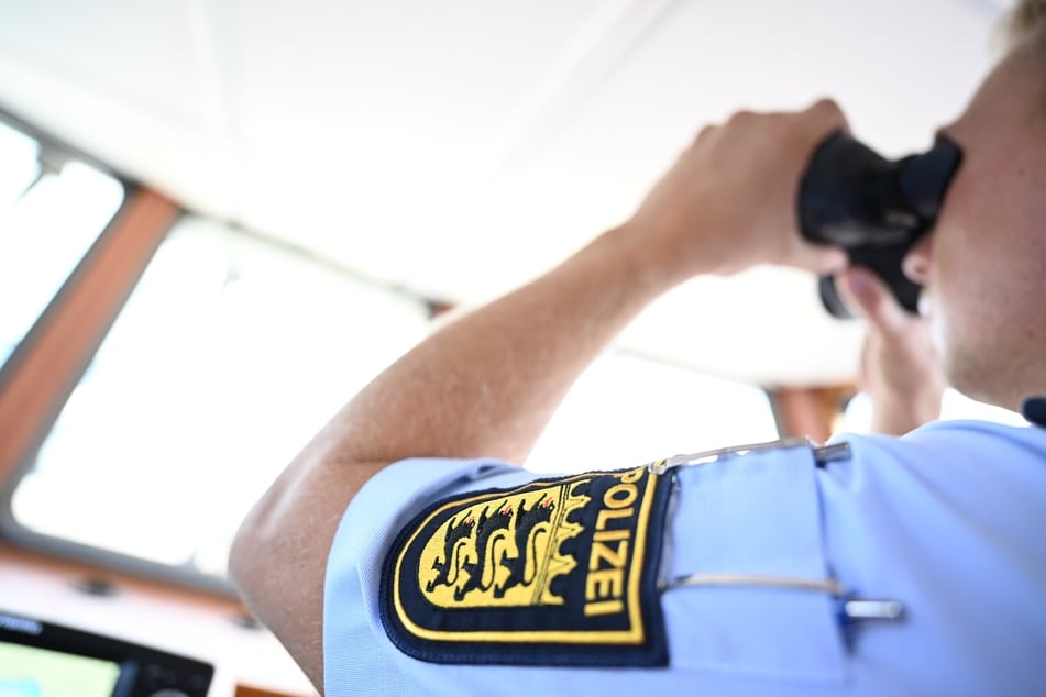 Die Polizei brachte die Kinder sicher an Land zurück. (Symbolbild)