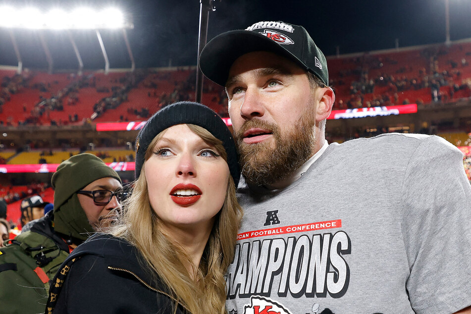 Taylor Swift (l.) revealed she's a loyal fan of her boyfriend Travis Kelce's podcast as she mingled with his producing team at his latest NFL game.