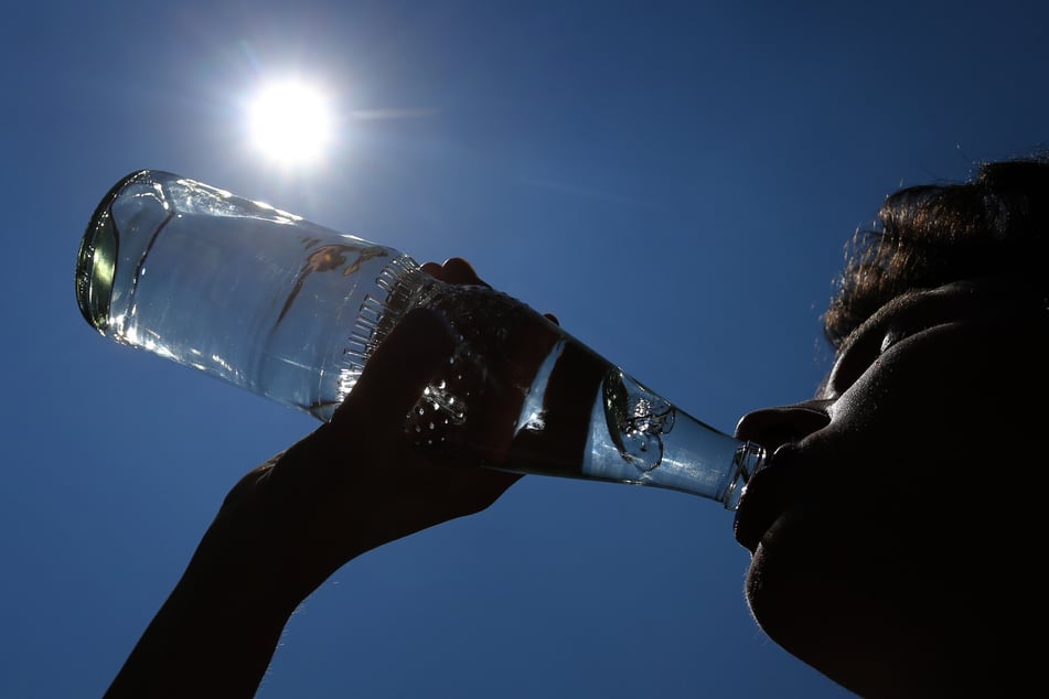 Auch an diesem Samstag und Sonntag gilt es, nicht zu wenig zu trinken - denn im Freistaat wird es einmal mehr richtig warm.