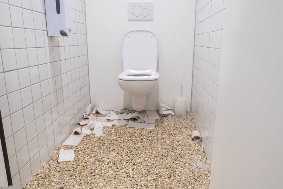 Bei der 22-Jährigen setzte die Geburt plötzlich ein, während sie auf der Toilette eines Hotels war. (Symbolbild)