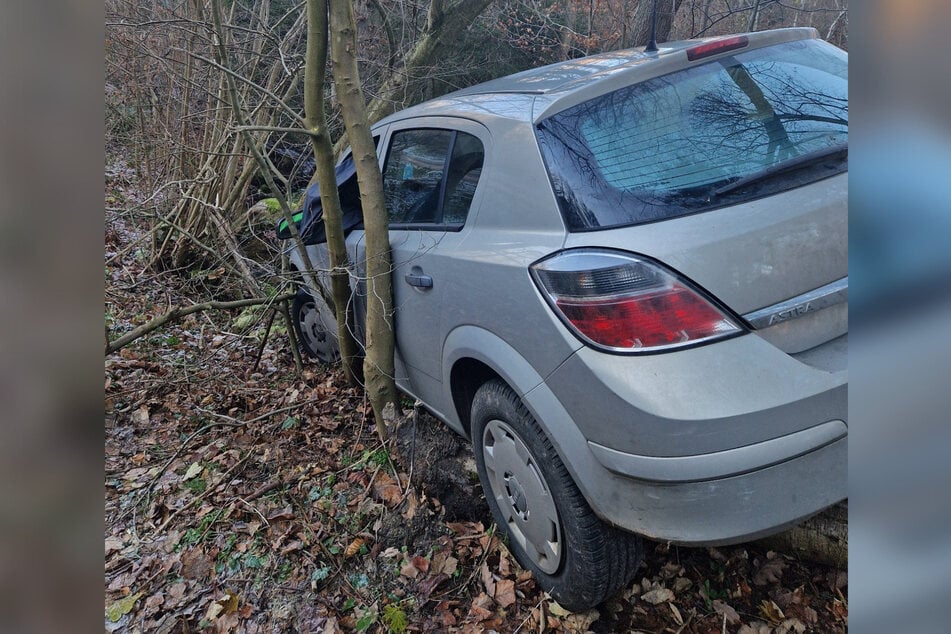 In diesem Auto hat ein 74 Jahre alter Mann die Nacht verbracht, bis er gefunden wurde.