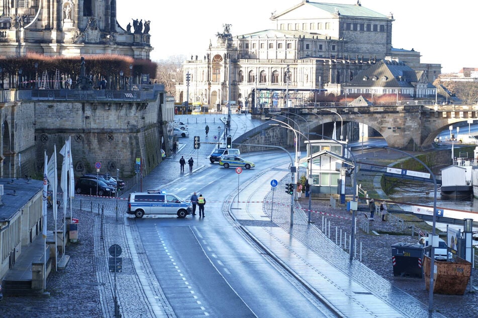 Seit Mittwochmorgen ist das Terrassenufer aufgrund des Bombenfundes gesperrt.