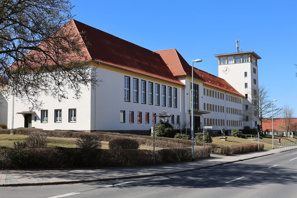 An der Oberschule Aue-Zelle soll ein Schüler (15) am Montag mehrere Mitschüler bedroht haben.