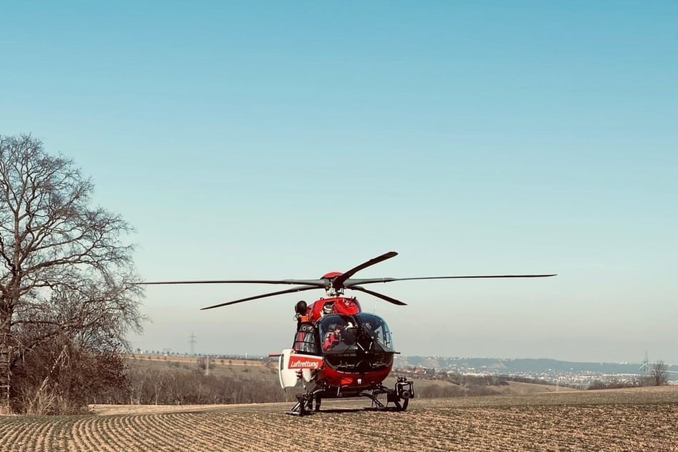 Der Rettungshubschrauber brachte die 72-Jährige ins Krankenhaus.