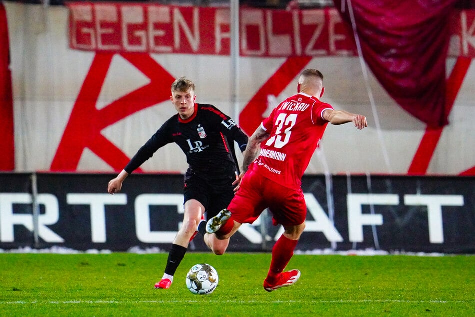 Am Sonntag (3.5.) trifft der FSV Zwickau auf den FC Rot-Weiß-Erfurt. Los geht's 14 Uhr.