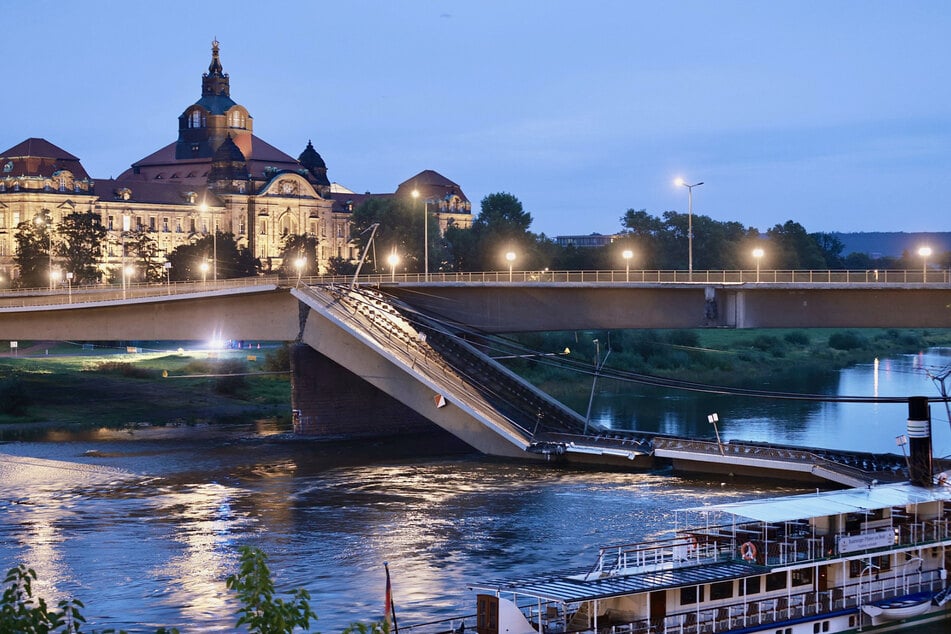 Der Einsturz der Brücke sorgte für einen Ausfall der Fernwärme im gesamten Stadtgebiet.