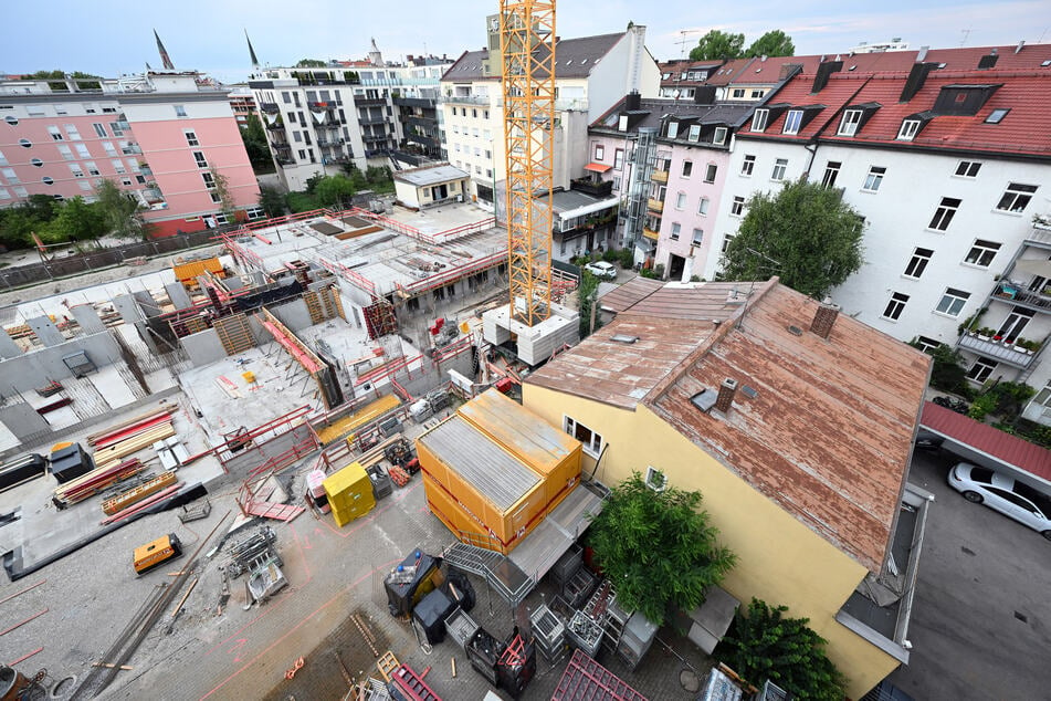 Eine Baustelle im Münchner Stadtteil Haidhausen. Der Wohnungsbau in Bayern stockt.