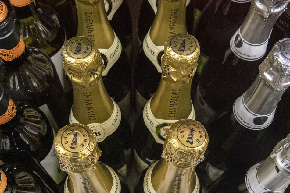 "Achtung, Lebensgefahr": Erneute Warnung vor tödlichem Champagner!