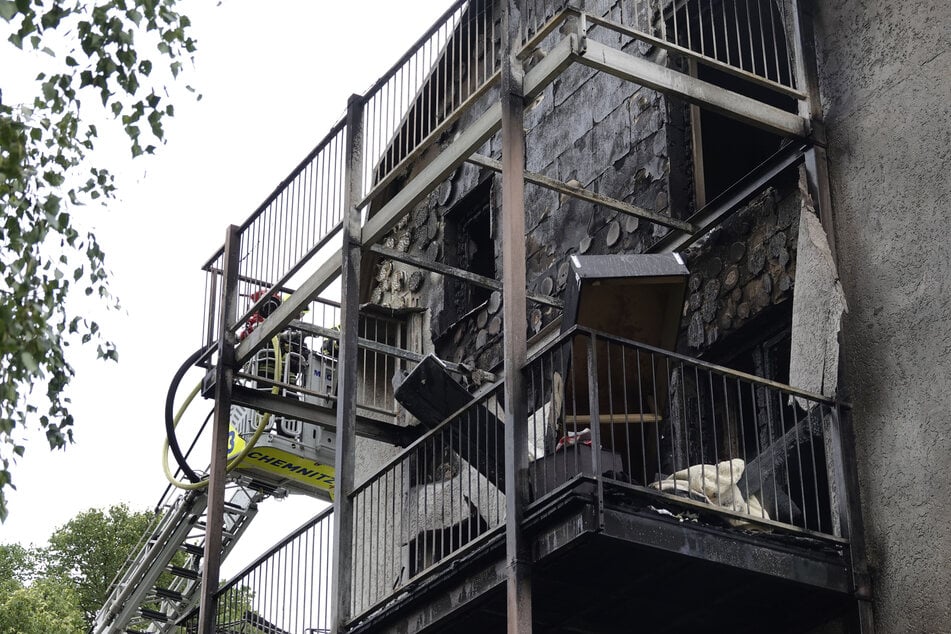 Chemnitz: Zwei Verletzte nach Wohnungsbrand in Chemnitz