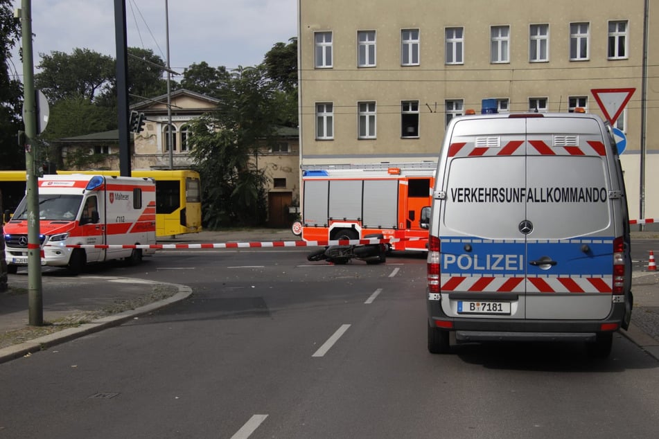 Tödlicher Motorrad-Unfall in Berlin-Weißensee: Biker kommt ums Leben
