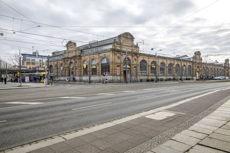 Am Bahnhof Mitte wurden die betrunkenen Mädchen gestellt. (Archivbild)