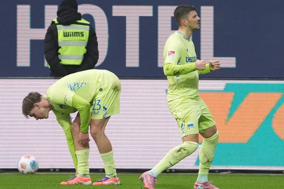 Dawid Kownacki (28) köpft Hertha zum nächsten Sieg.