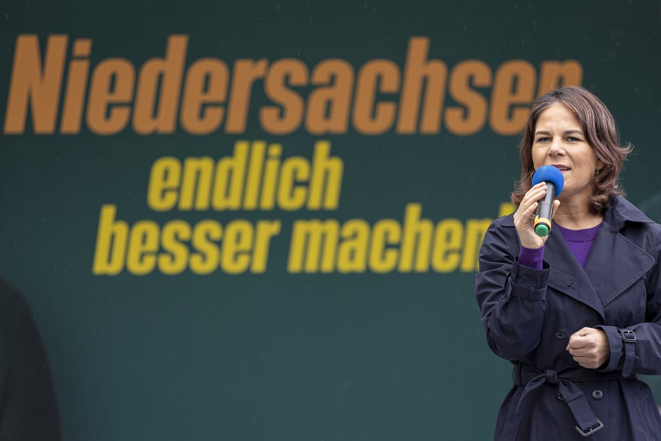 Bundesaußenministerin Annalena Baerbock (41, Grüne) sprach am Sonntag bei einer Wahlkampfveranstaltung in Hannover über die Demonstrationen im Iran.
