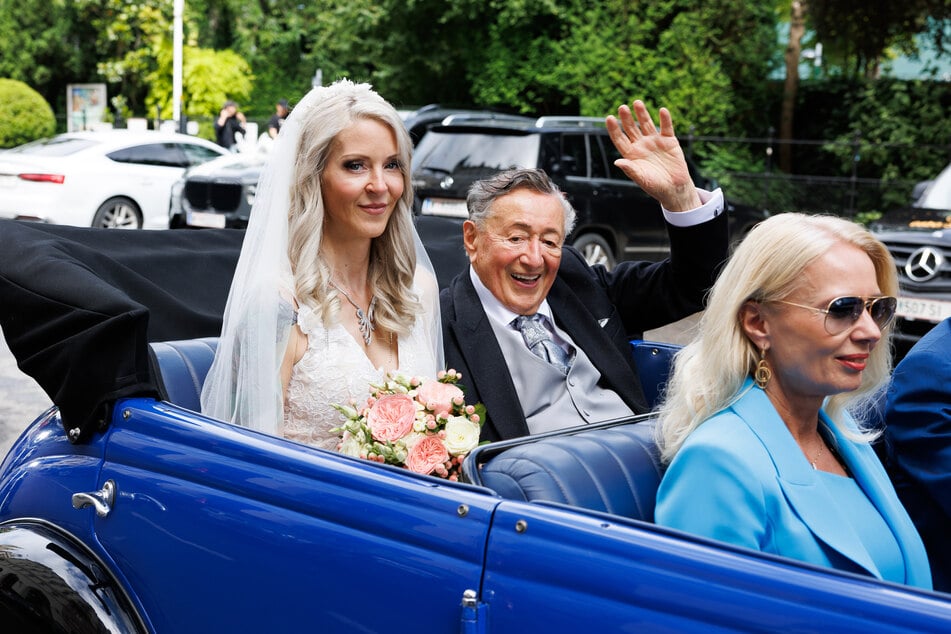 Am 1. Juni gaben sich Simone und Richard Lugner (†91) das Ja-Wort, zweieinhalb Monate später verstarb der 91-Jährige.