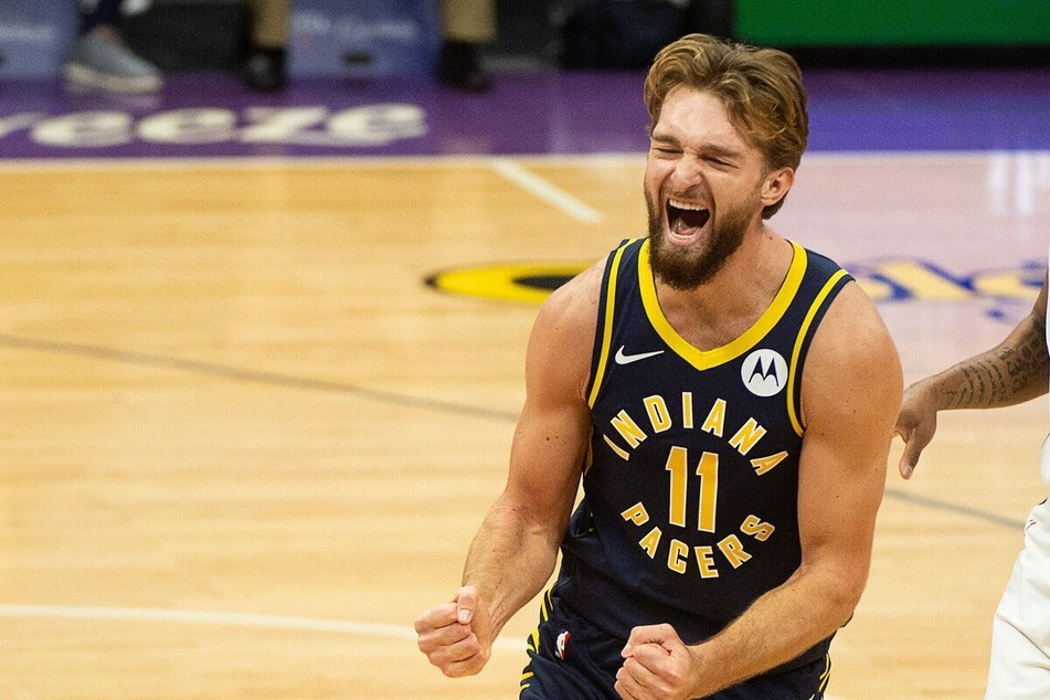 Sabonis and the Pacers can make it two wins in a row on Monday night against the Bucks.