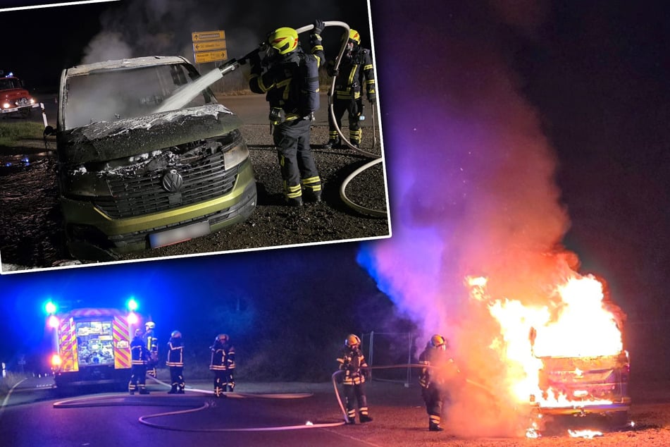 Leipzig: VW-Transporter brennt lichterloh: Fahrer bemerkt Brand während der Fahrt
