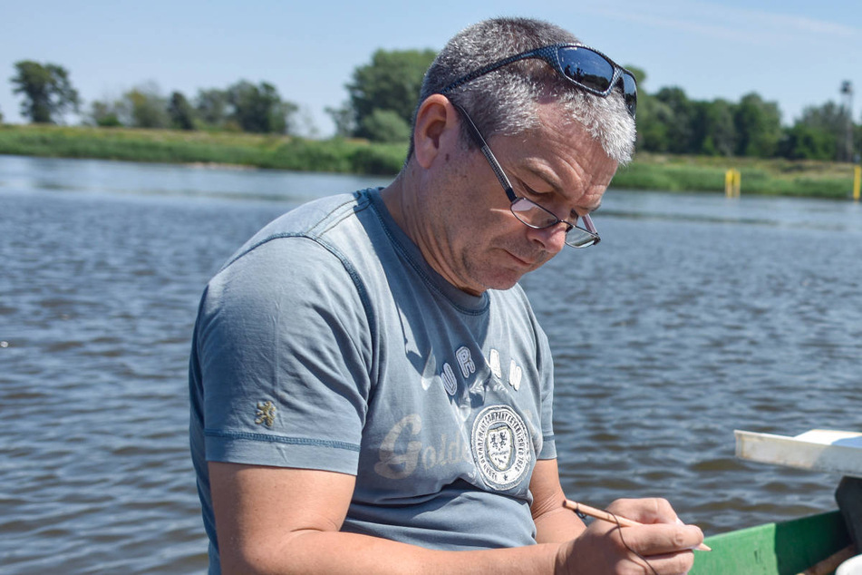 Der Berliner Gewässerökologe Christian Wolter sieht einen klaren Zusammenhang zwischen einer Salzeinleitung und der Algenentwicklung in der Oder. (Archivfoto)