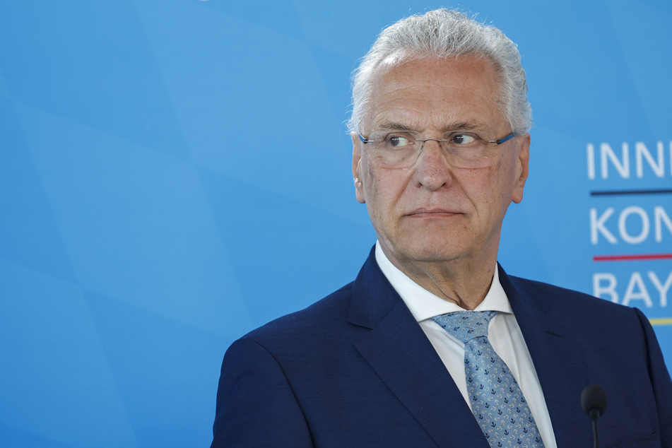 Bayerns Innenminister Joachim Herrmann (66, CSU) wird bei der Übung erwartet.
