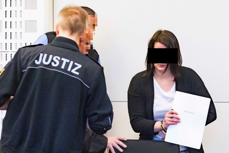 Jaqueline S. (23) will nun ihr Leben ändern. Weg von den Drogen und die Schule beenden.