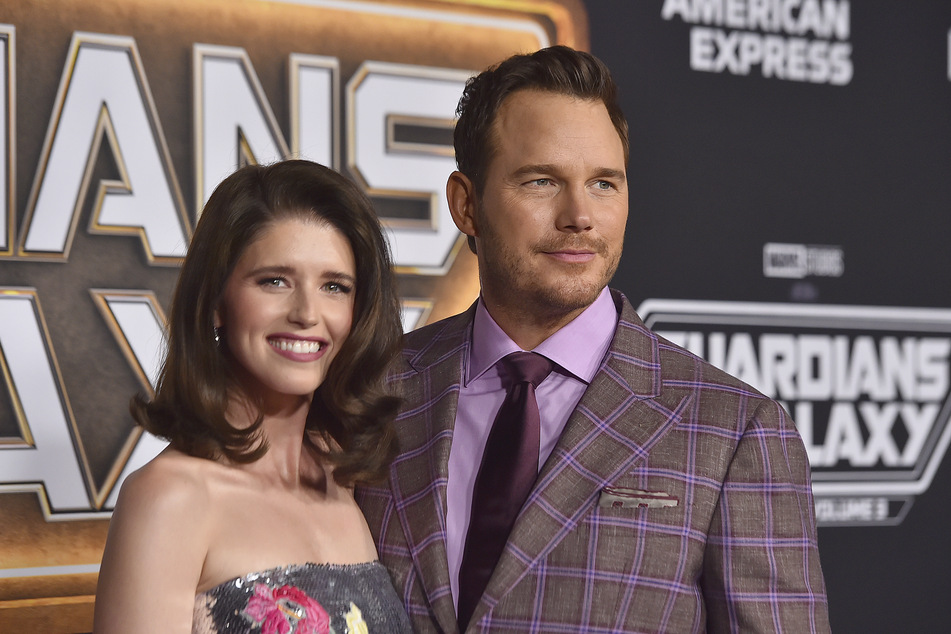 Schauspieler Chris Pratt (44, r.) ist seit 2019 mit der Tochter von Arnold Schwarzenegger, Katherine (34, l.), verheiratet.