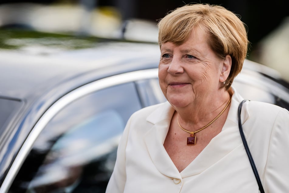 Merkel wird Verdienstorden von Mecklenburg-Vorpommern verliehen