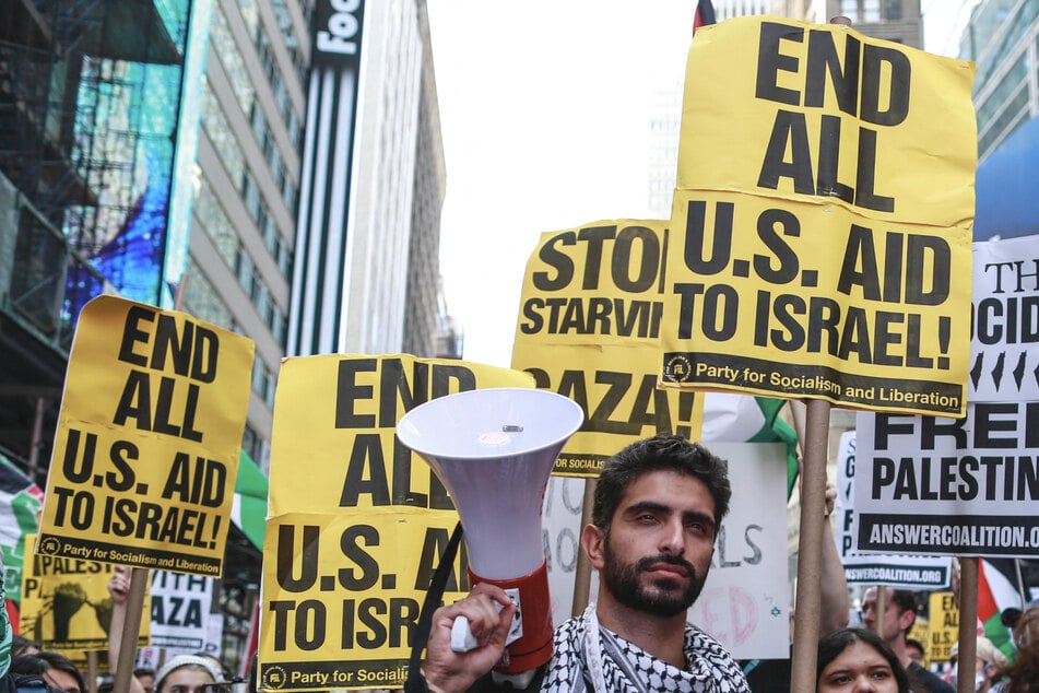 The Democratic Party is becoming increasingly divided over US military support to Israel.