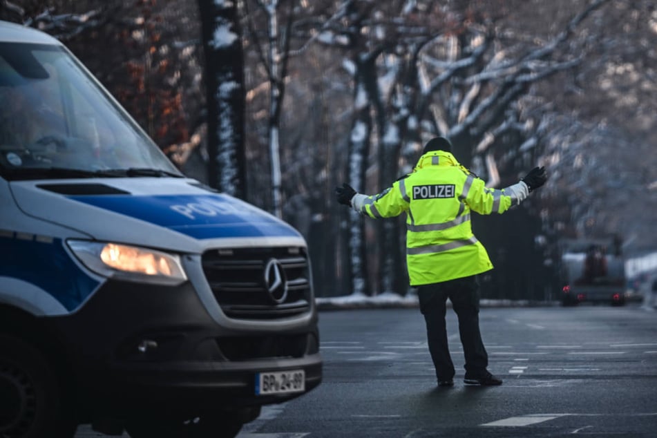 In dem betroffenen Gebiet ist am Dienstag eine Frau gestorben.