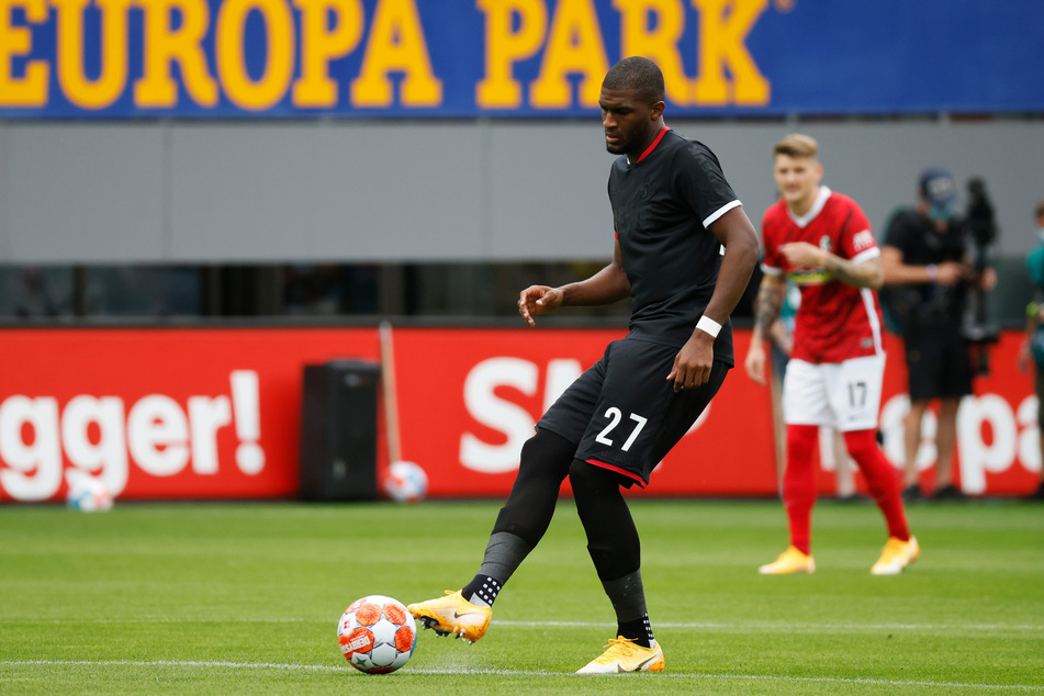 Kölns wiedererstarkter Top-Stürmer Anthony Modeste (33, l.) erzielte in der 34. Minute den 1:0-Führungstreffer für seine Mannschaft.
