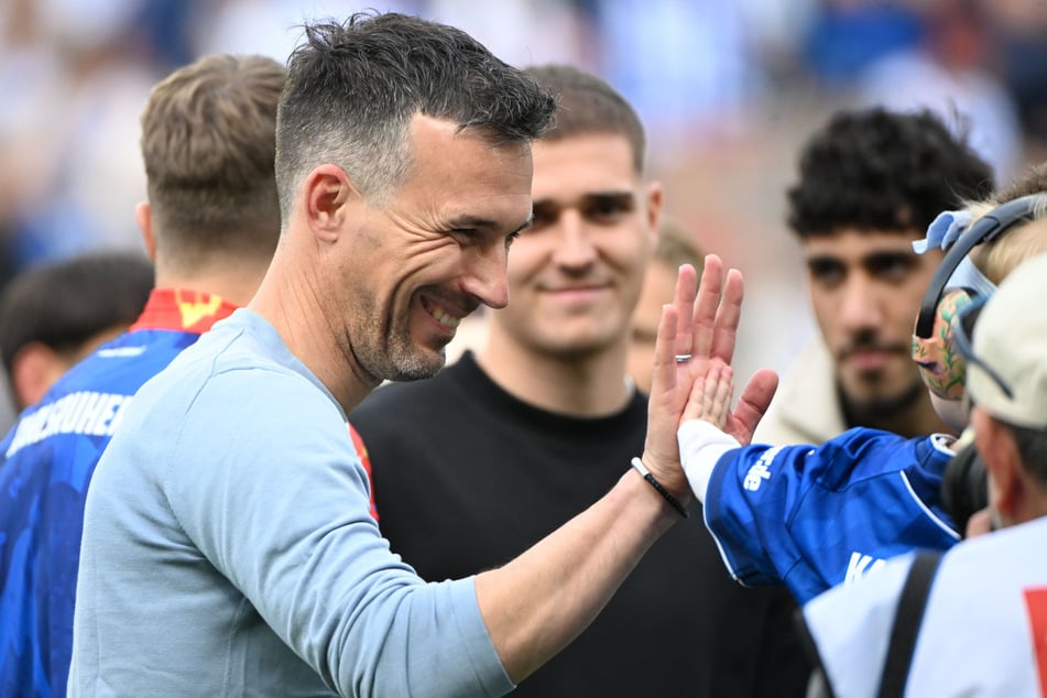 Christian Eichner (43) muss den KSC nach mehr als sechs Jahren zum Saisonende verlassen. Sein Nachfolger soll jetzt bereitstehen.
