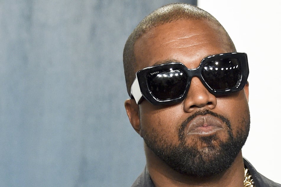 Nuevas acusaciones contra Kanye West: se le acusa de haber ofrecido a su ex asistente como "regalo sexual"