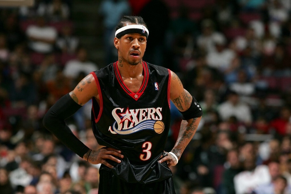 Allen Iverson of the Philadelphia 76ers wearing his iconic "shooter sleeve."