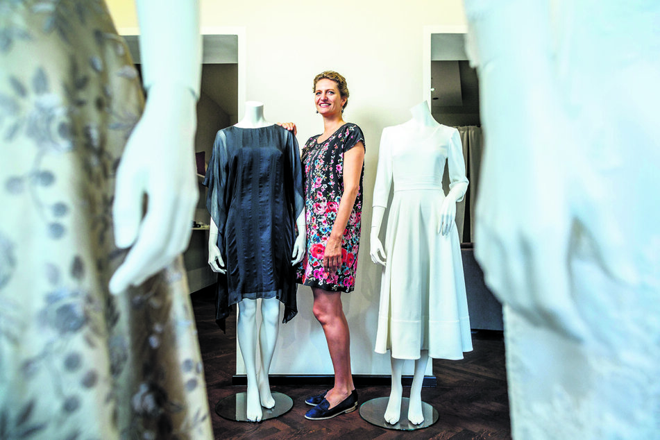 Macht jetzt auch Mode im Netz: Die Dresdner Designerin Dorothea Michalk (38) eröffnet erstmals einen Onlineshop mit ihren Kreationen.